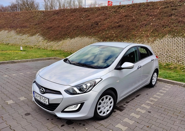 Hyundai I30 cena 37900 przebieg: 113756, rok produkcji 2015 z Węgorzyno małe 742